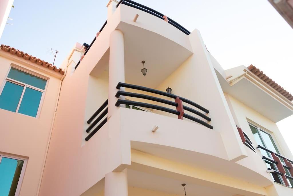 פראייה 3 Bedroom Apt, Free Wifi & Ac, Cidadela - Lcgr מראה חיצוני תמונה