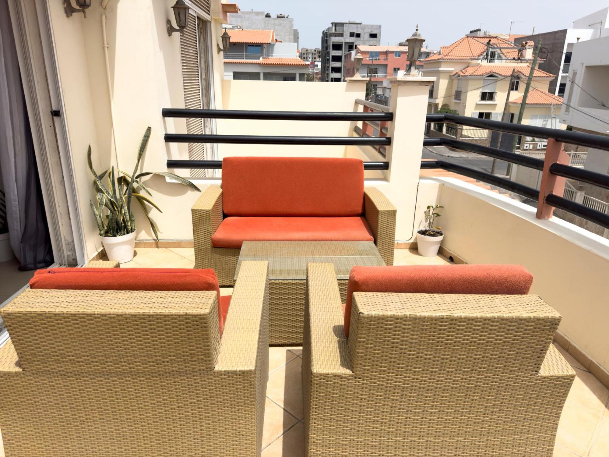 פראייה 3 Bedroom Apt, Free Wifi & Ac, Cidadela - Lcgr מראה חיצוני תמונה