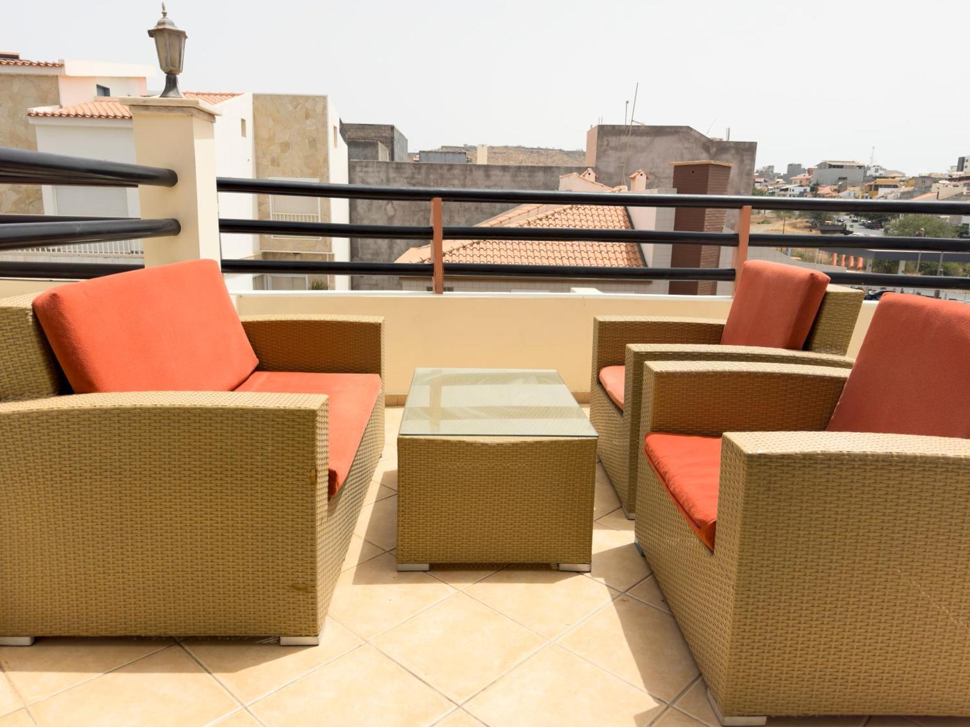 פראייה 3 Bedroom Apt, Free Wifi & Ac, Cidadela - Lcgr מראה חיצוני תמונה